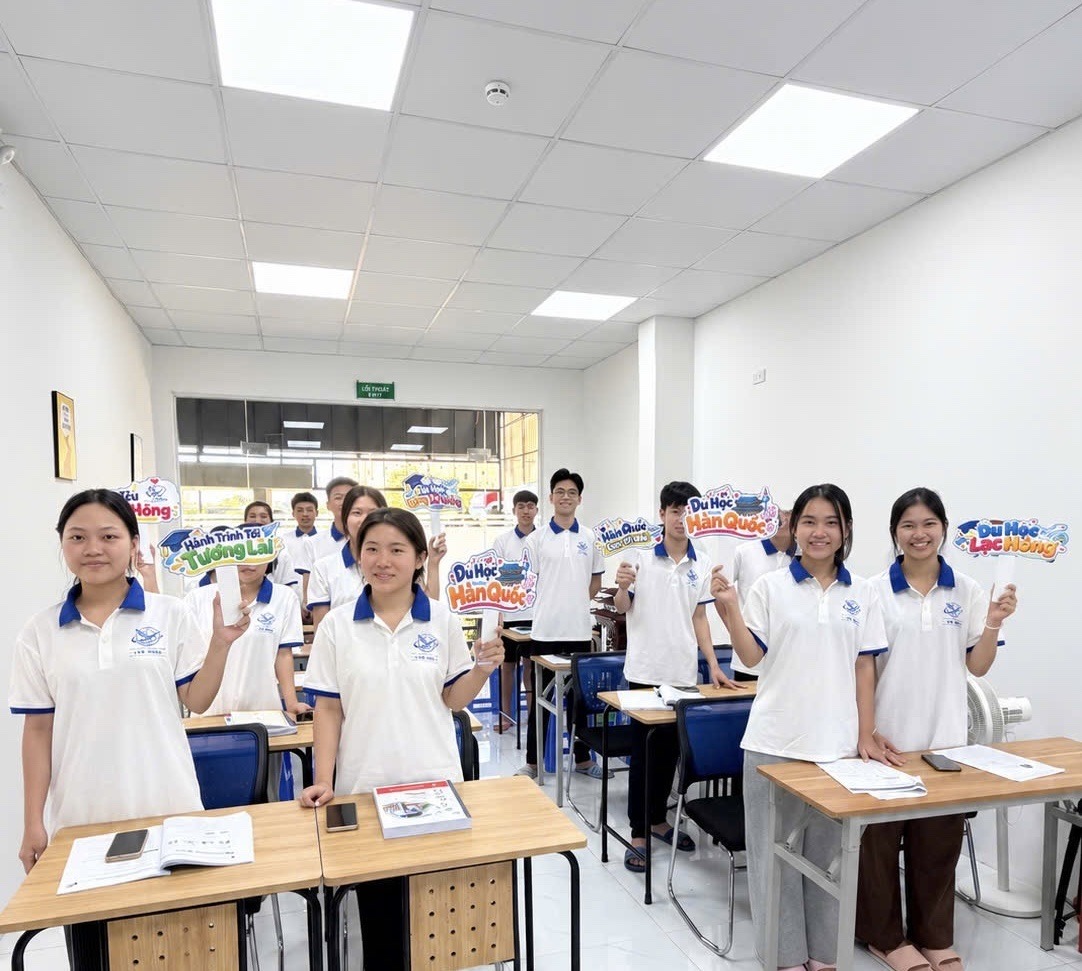 Lớp học tiếng Hàn Du Học Lạc Hồng